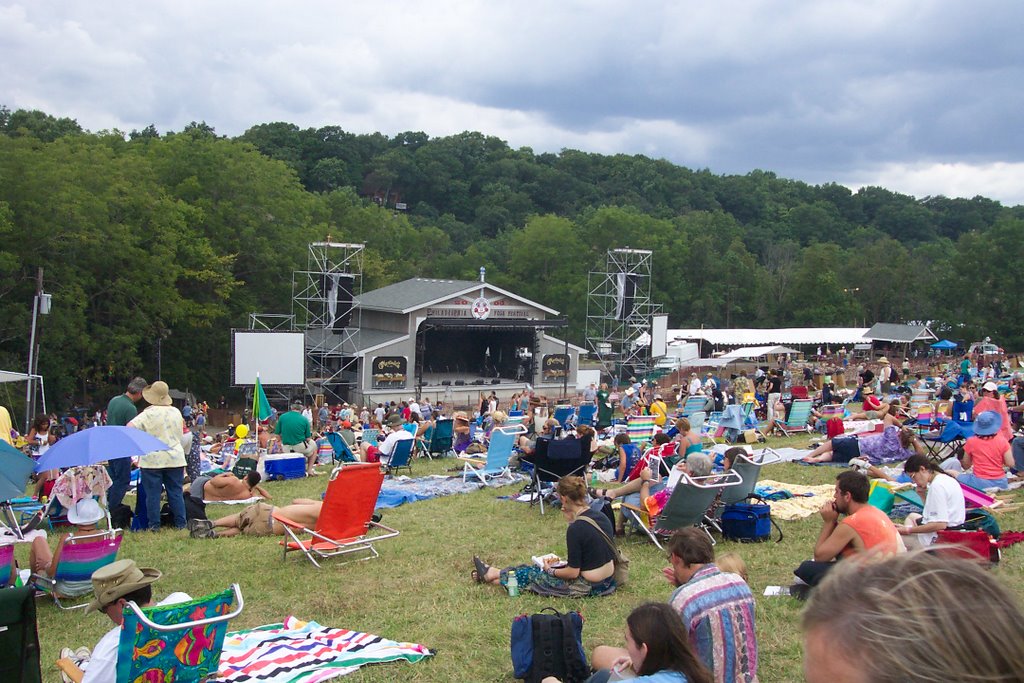 PREVIEW: THE 45TH ANNUAL PHILADELPHIA FOLK FESTIVAL - Sing Out!