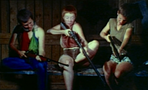 Family members (from left) Nancy Pitman, Lynette "Squeaky" Fromme, and Sandra Good in Robert Hendrickson's film "Manson" (1973) (source: Hendrickson,"Manson")
