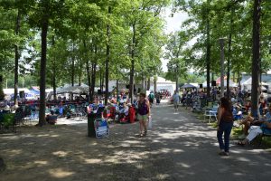 Crowds gather at Old Songs